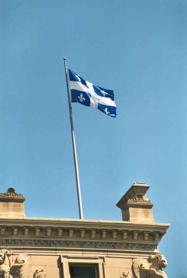 montrealdrapeau.jpg