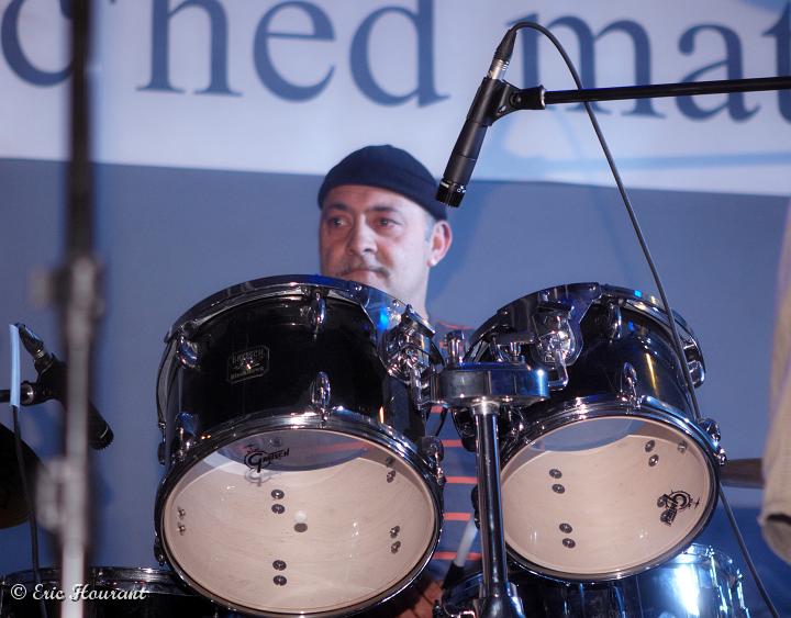 IMG_7346.jpg - Un bon batteur doit tre bien mont et en avoir une bonne paire.