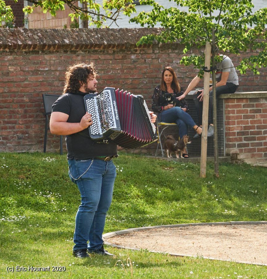 DSC00713.tif -                                