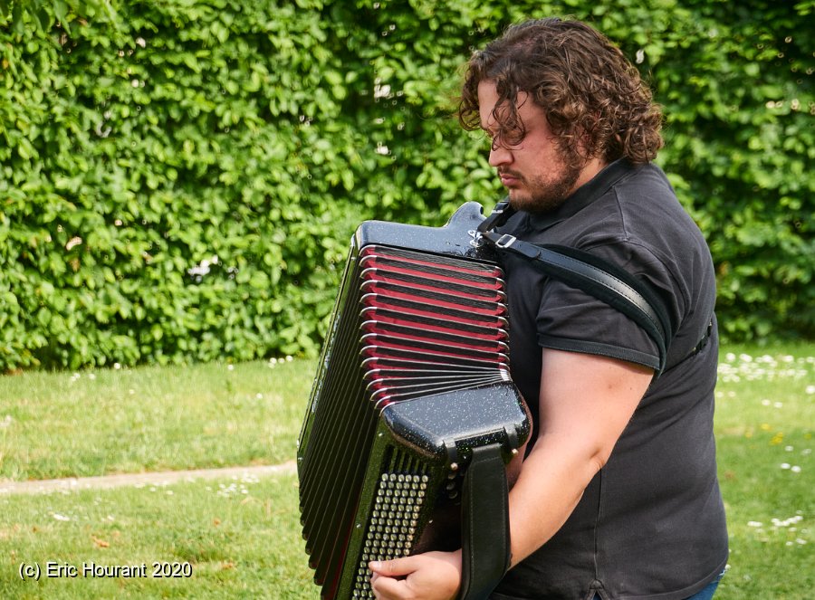 DSC00724.tif -                                